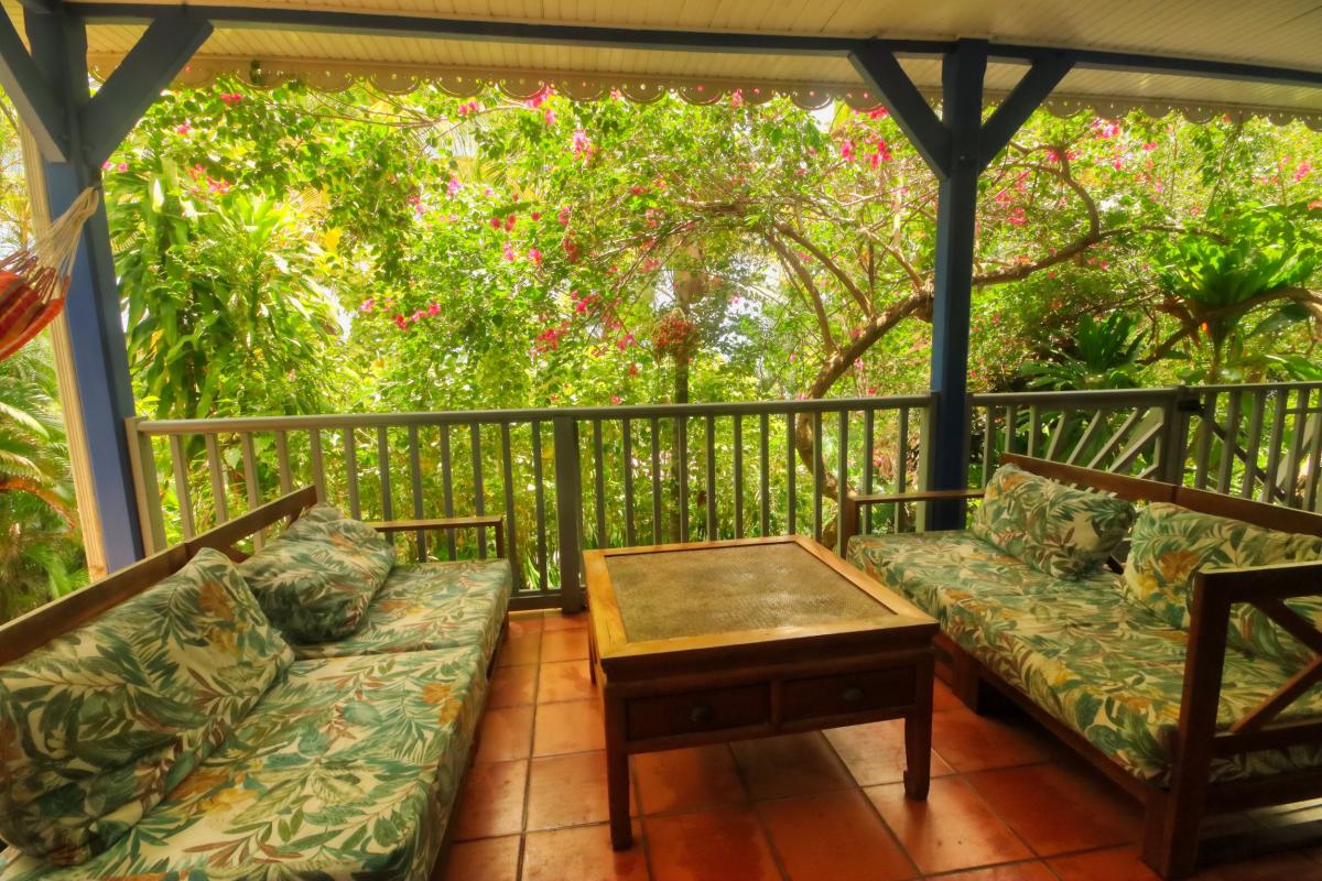 Villa piscine privée Trois Ilets Martinique - Salon extérieur